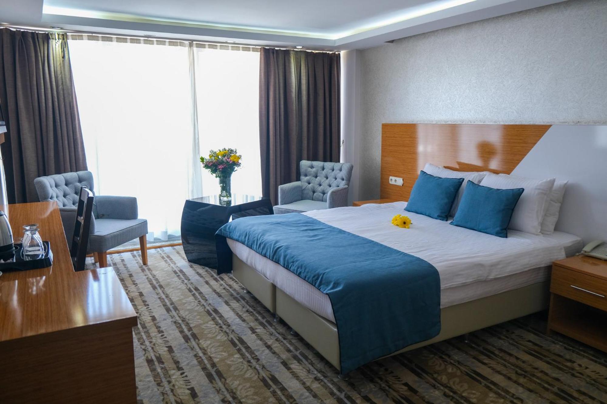 Bulvar Hotel 이즈미르 외부 사진
